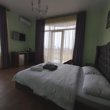 Hotel Maria Batumi Esterno foto