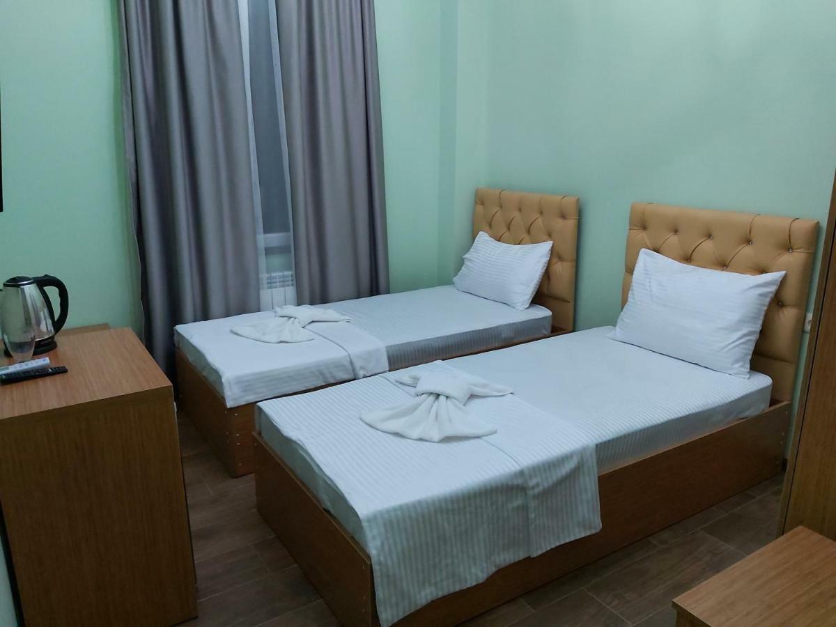 Hotel Maria Batumi Esterno foto